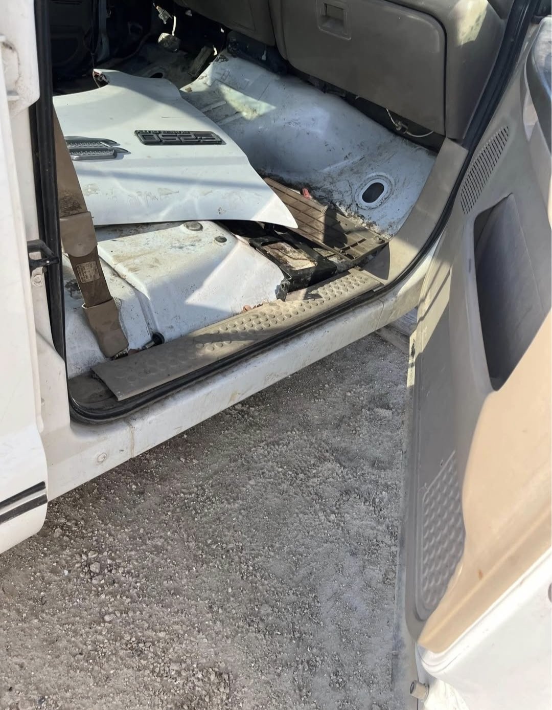 1999–2007 Ford Super Duty crew cab Rust-Free - Image 3