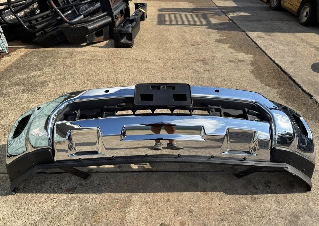Inspecting a real truck or auto part before purchase
