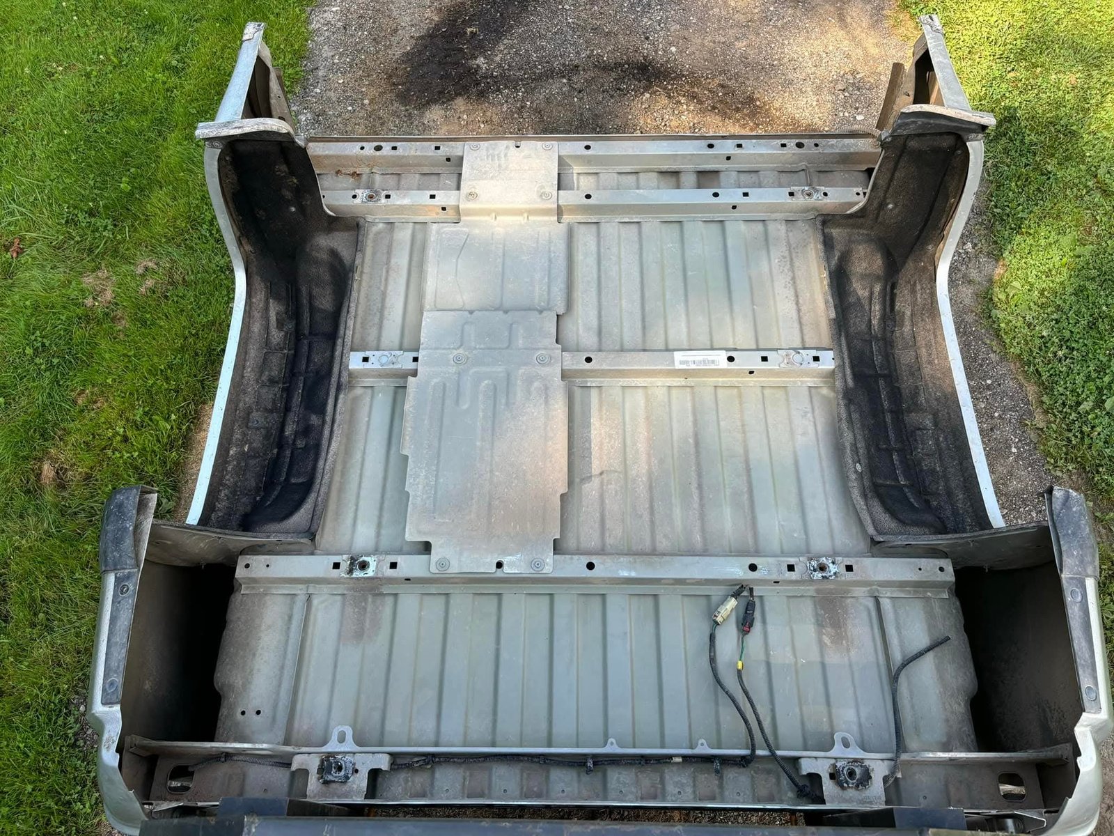 2014-2018 Chevy 5.9’ bed. - Image 5