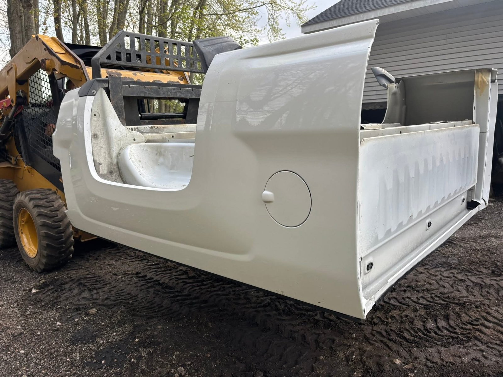 2014-2019 Chevy 6.6’ bed - Image 5