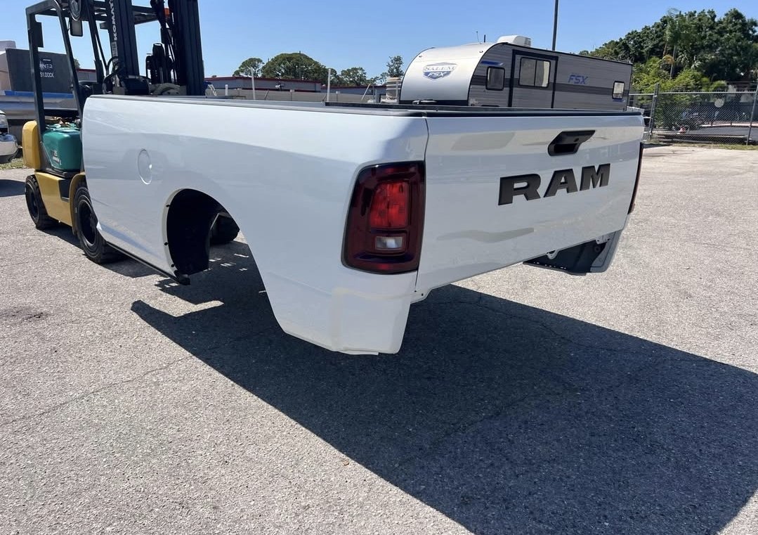2025-2019 Dodge2500 8ft Brand New - Image 4