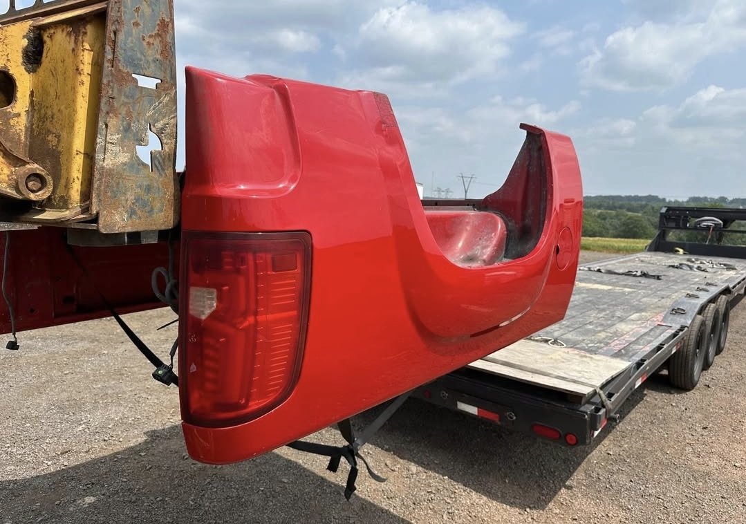 Rust free 07-13 gmc sierra 5.9ft bed - Image 2