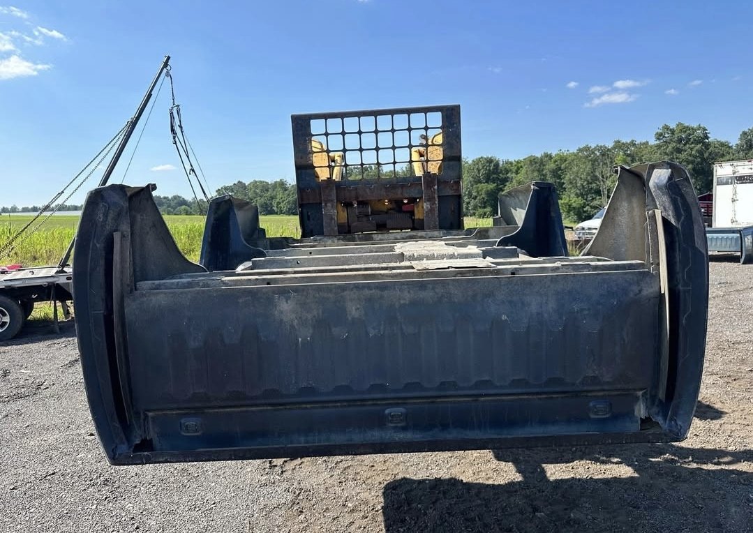 Rust free 07-13 Gmc Sierra 5.9ft bed - Image 7